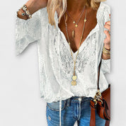Lili - Dantel Detaylı Eşsiz Bluz