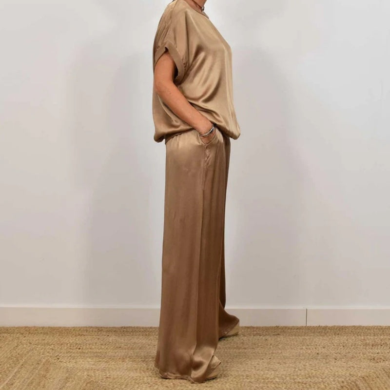 Lana | Güzel Kadınların İki Parça Takımı